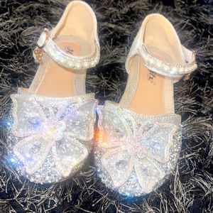 Beautiful custom silver swarovski rhinestone butterfly dress shoes